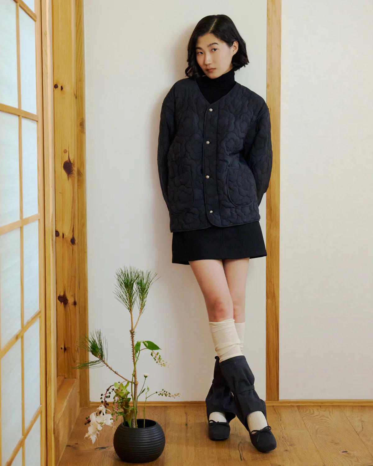 BLACK MOCHI QUILTED MILITARY LINER - Image 4