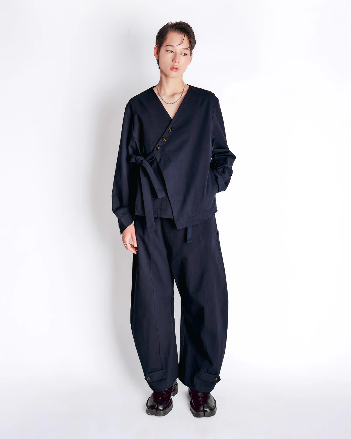 NAVY HANBOK BALLOON PANTS - Image 13