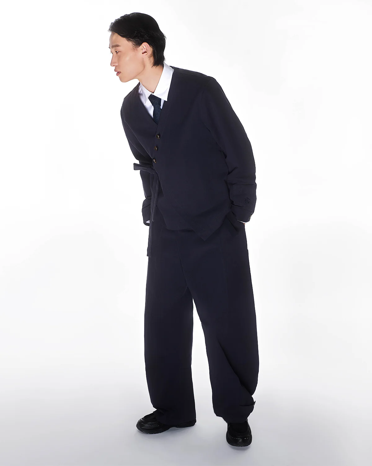 NAVY HANBOK TIE BLAZER - Image 8